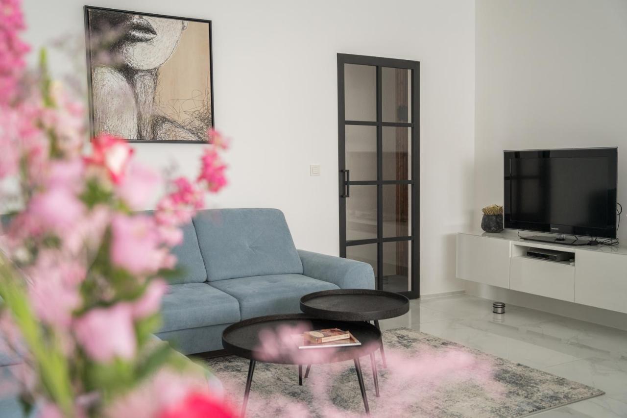 Blue Yvey Apartment トルホウト エクステリア 写真